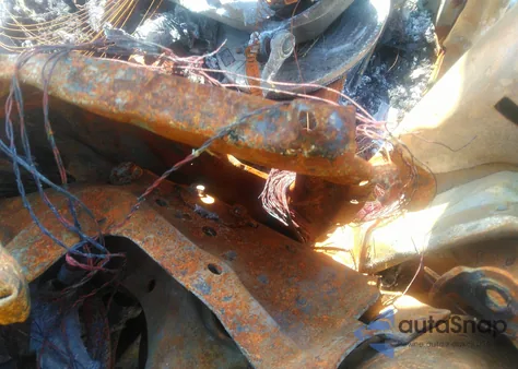 2023 Tesla Model Y Performance Dual Motor All-Wheel Drive/Awd z USA, uszkodzony, nr VIN 7SAYGDEF2PF588100